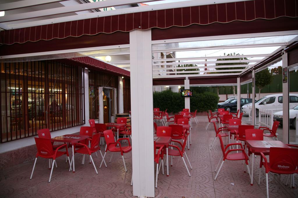 Hostal Santa Barbara Socuéllamos Buitenkant foto