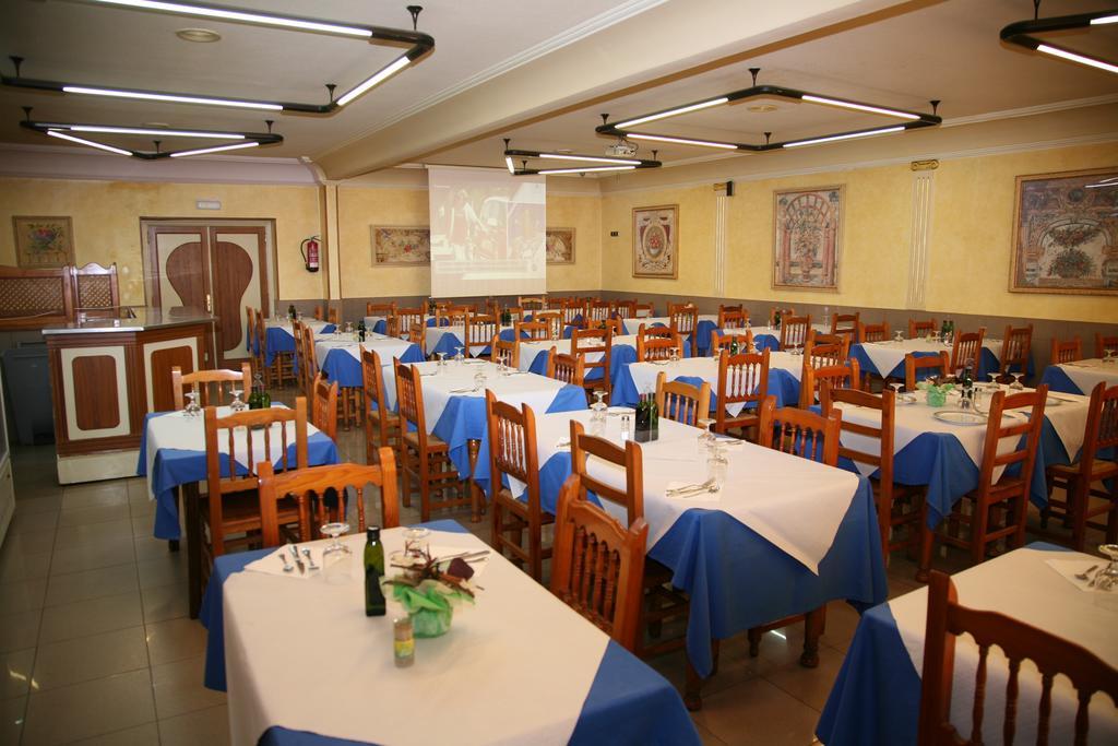 Hostal Santa Barbara Socuéllamos Buitenkant foto